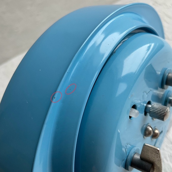 Vintage 1960s Polaris Turquoise Oval Shaped Wind Up Alarm Clock - Picture 14 of 16